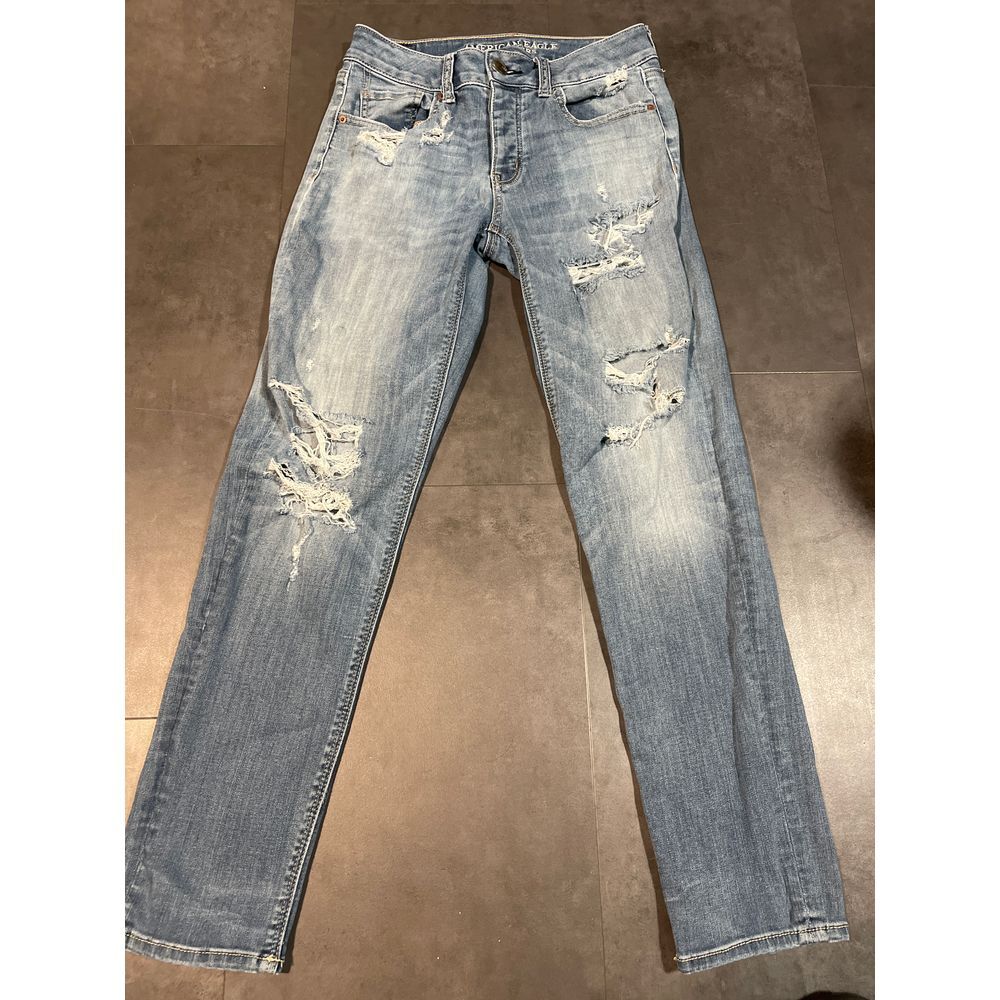 American Eagle Outfitters Distressed Jeans Superโ Stretch Light Wash Denim B-901